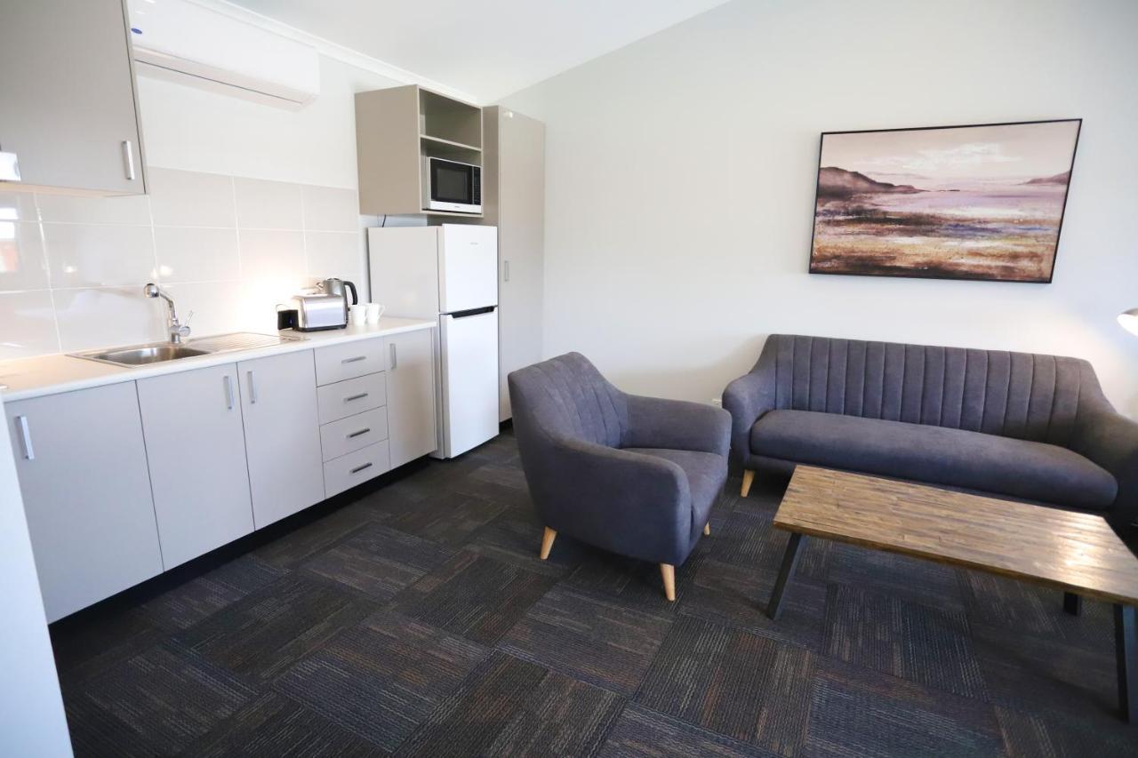 Eastend Studio Apartments 더보 외부 사진